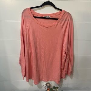 NEW w/o tags CHIC SOUL curved hem slouchy dolman tunic, peach/pink color